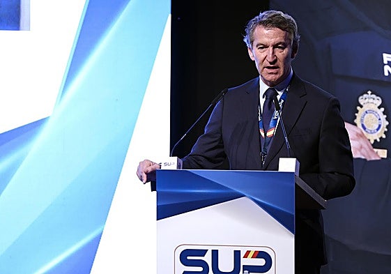 Feijóo interviene en el el congreso de la SUP.