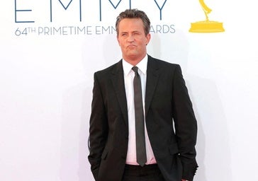 El actor Matthew Perryen una gala de los Premios Emmy en 2012.