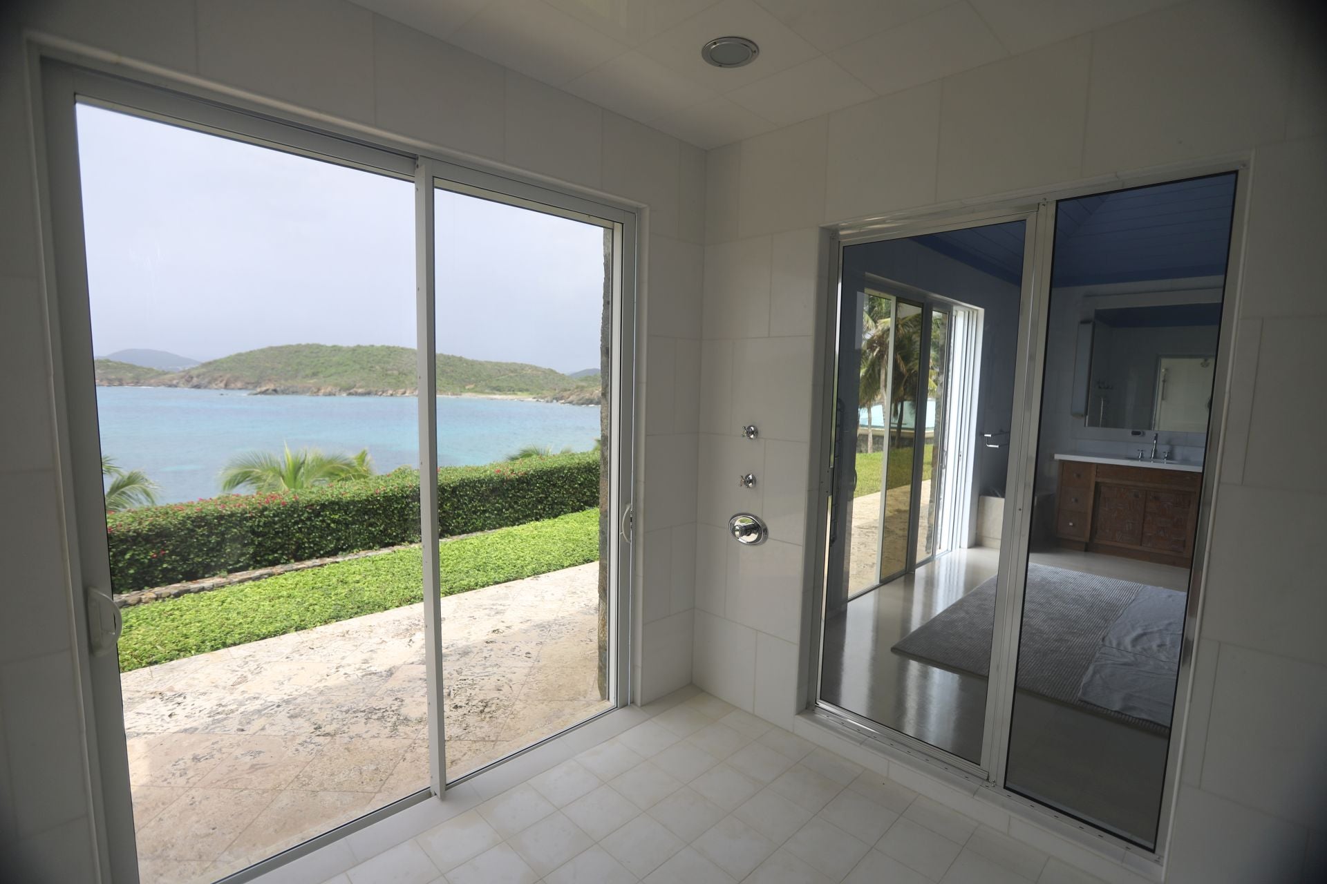 Las imágenes inéditas de la «isla de los pedófilos» de Epstein