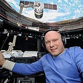 El cosmonauta ruso Oleg Artemyev, en una de sus tres estancias en la ISS