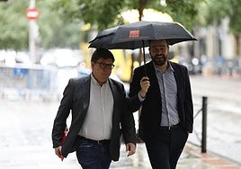 Paco Salazar, a la izquierda, cuando aún era secretario de Investigación y Análisis de la ejecutiva del PSOE.