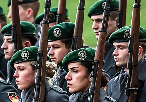 Miembros de las fuerzas armadas alemanas.