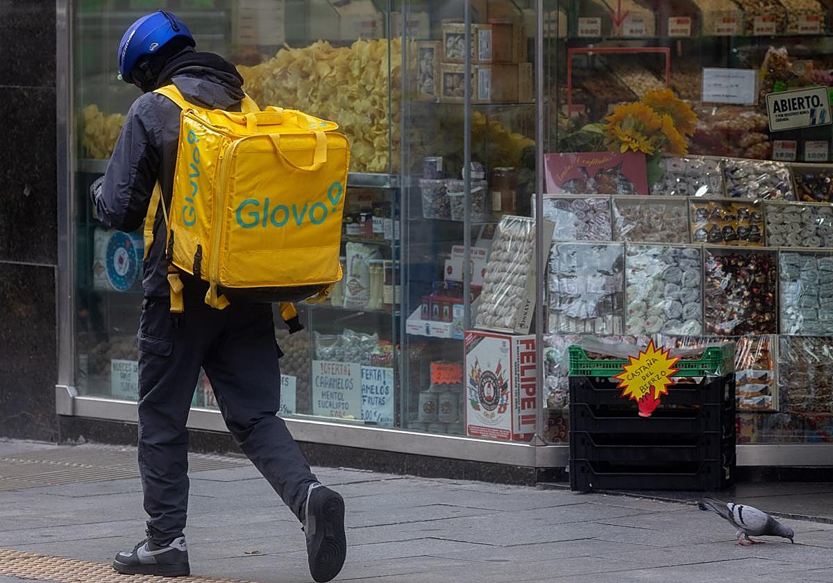 Un repartidor de Glovo.