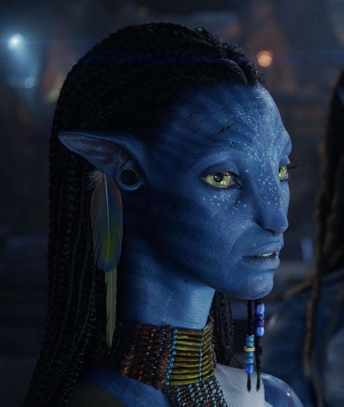 Imagen secundaria 2 - Arriba, Oona Chaplin, como Varang; debajo, Spider (Jack Champion), Lo'ak (Britain Dalton), Tuk (Trinity Bliss) y Kiri (Sigourney Weaver), y Zoe Saldaña como Neytiri.