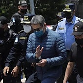 Juan Orlando fue detenido por la Policía hondureña en 2022 y extraditado a Estados Unidos para ser juzgado.