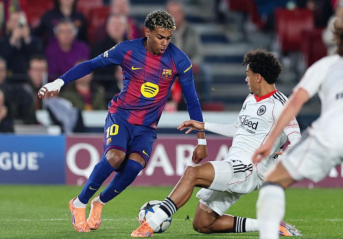 Directo | El Barça remonta con un doblete de cabeza de Koundé