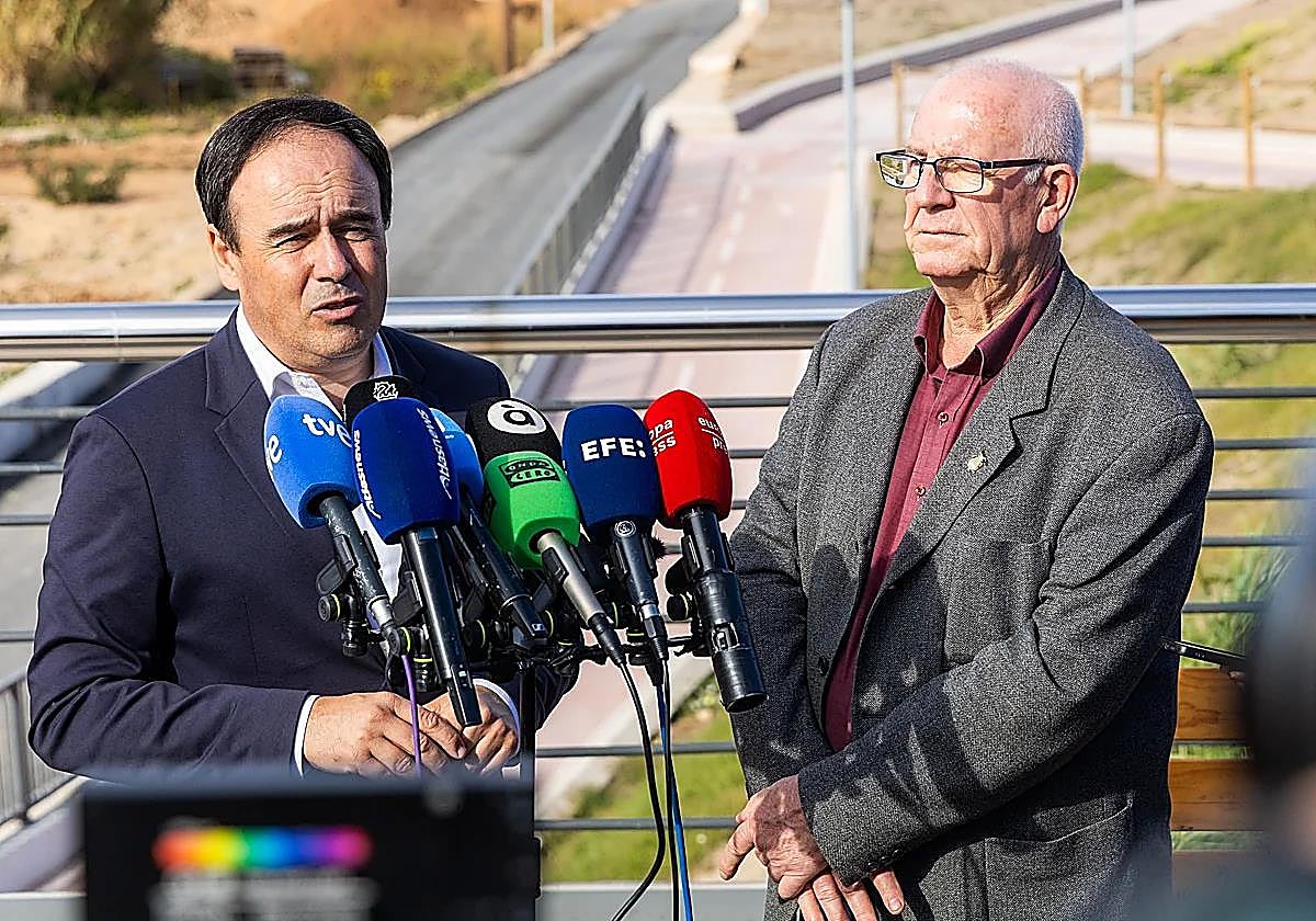 Juanfran Pérez Llorca, este martes en su visita a Paiporta.