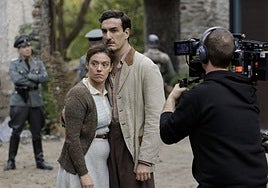 Maria Rodríguez Soto y Miki Esparbe, durante el rodaje de la película.