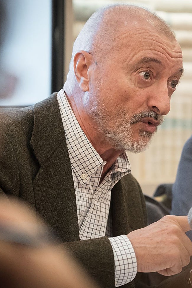 Arturo Pérez-Reverte.