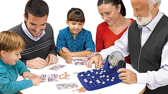 Los mejores juegos de bingo para animar las reuniones familiares y de amigos