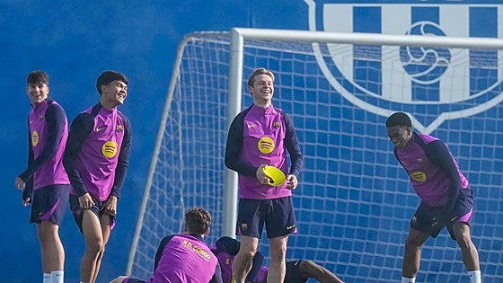 El Barça se aísla del 'caso Negreira' para reforzar el liderato