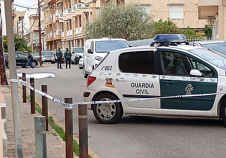 Encuentran el cadáver ensangrentado de un hombre en Murcia