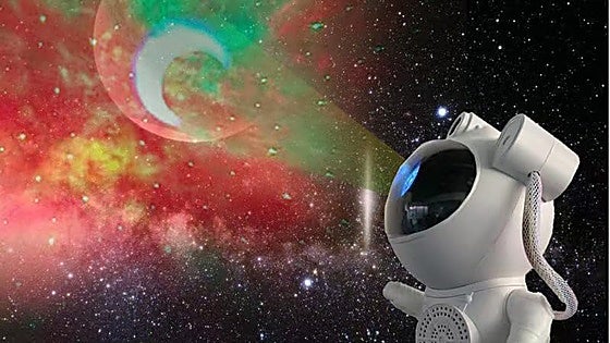 Estas lámparas de galaxias, estrellas y auroras boreales crearán un cielo mágico sin salir de casa