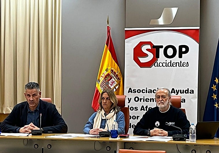 Las víctimas de tráfico exigen que PP y PSOE sumen sus votos para desatascar la rebaja de la tasa de alcohol: «Salva vidas»