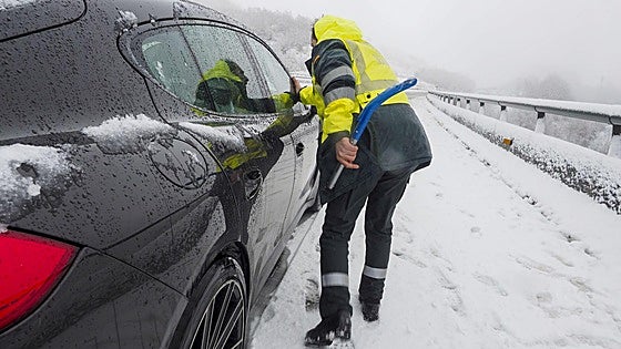 Tráfico recomienda mucha precaución ante las nevadas de este fin de semana