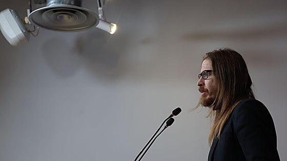 La izquierda se indigna ante la falta de autocrítica de Sánchez