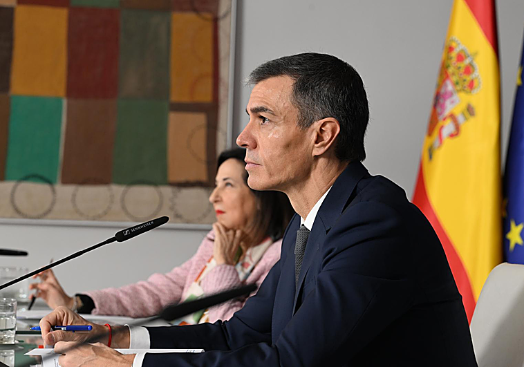 Sánchez felicita «las fiestas» a los españoles «las vivan como las vivan»