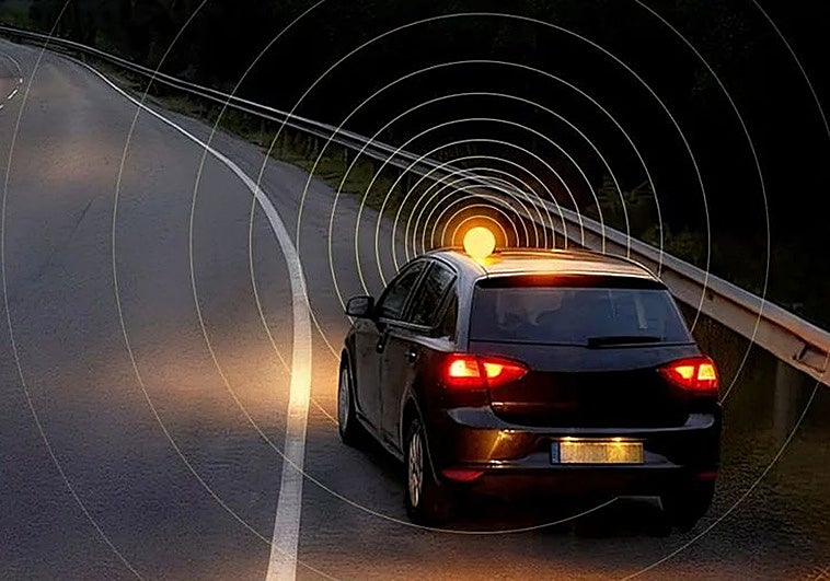 Novedades de 2026: entran en vigor las balizas conectadas a la DGT