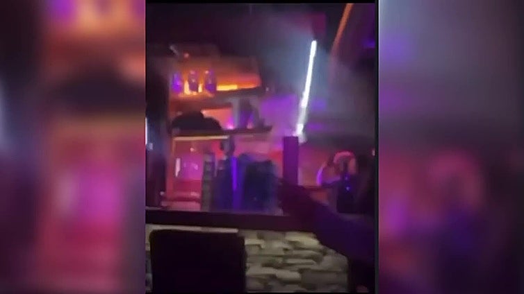 Momento exacto en el que se desató el incendio que ha dejado decenas de muertos en una estación de esquí en Suiza