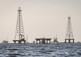 Más allá del petróleo: las empresas españolas con presencia en Venezuela contienen el aliento