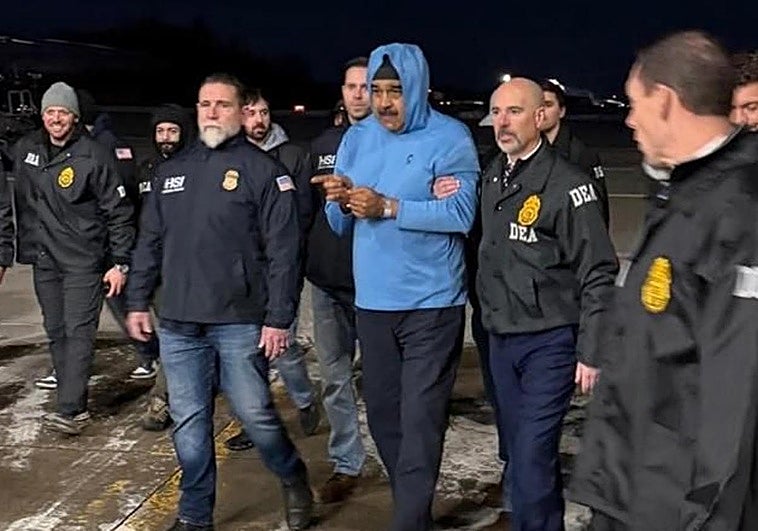 Sacado a rastras del dormitorio, parada de emergencia en Puerto Rico... Así fue el periplo de Maduro desde Caracas a Nueva York