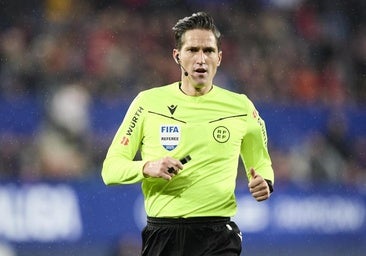 Süper Kupa'nın hakemleri Díaz de Mera Escuderos, Busquets Ferrer ve Munuera Montero olacak