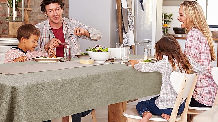 Manteles antimanchas que combinan diseño y funcionalidad para tu mesa
