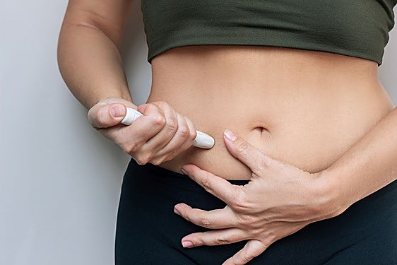 Los pacientes obesos tratados con fármacos tipo Ozempic recuperan el peso a los dos años de dejarlo