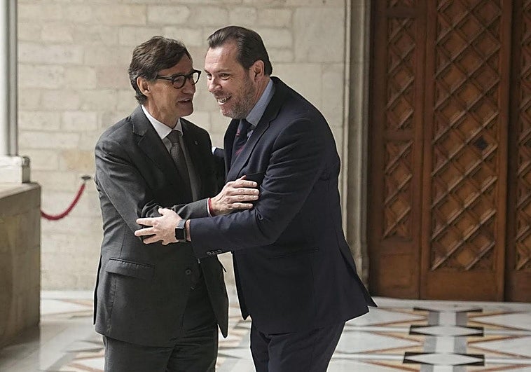 Salvador Illa y Óscar Puente formalizan la nueva empresa mixta de Rodalies