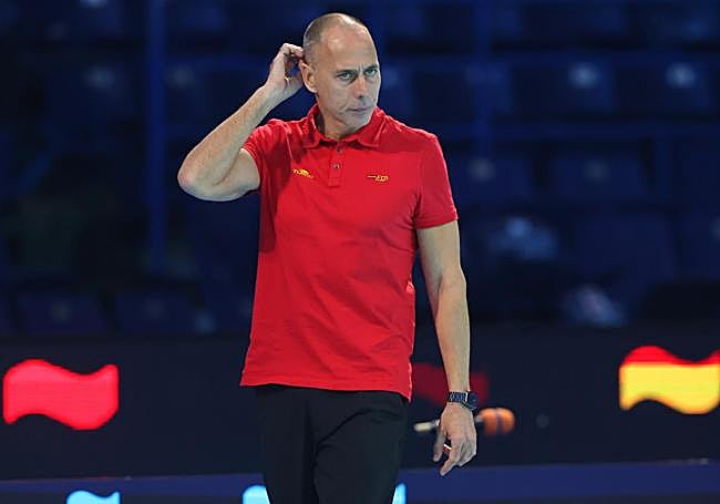 David Martín, presser during a time-out.