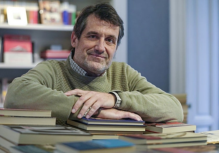 «Ojalá el racismo se curara viajando»