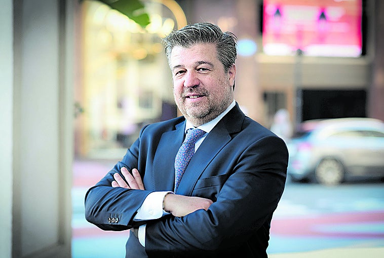 «No vemos un 'crack' bursátil, hay riesgos pero el entorno es favorable»