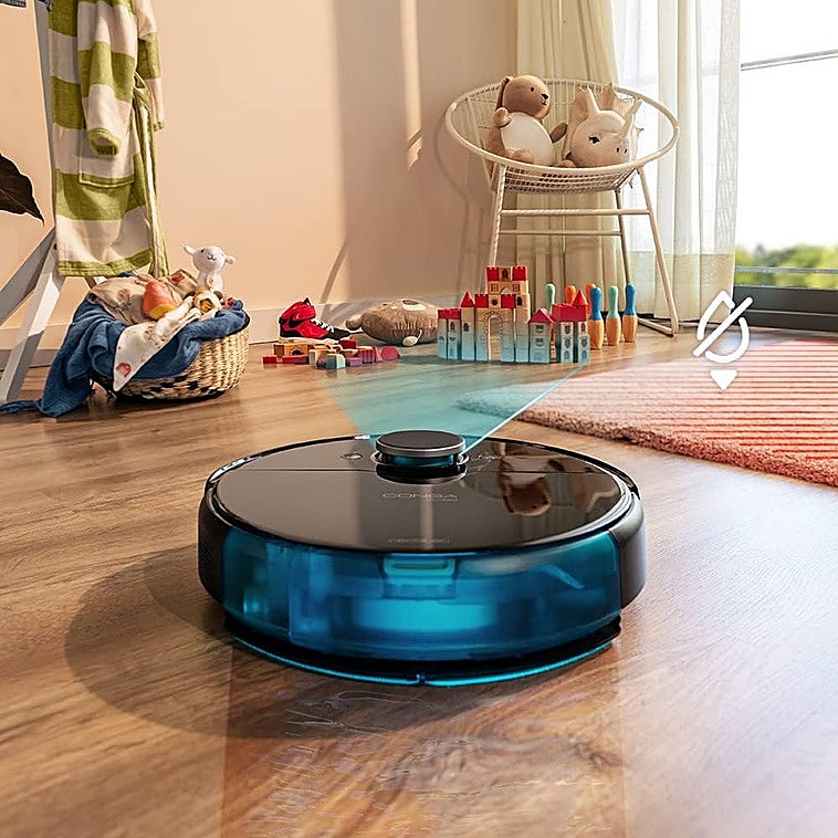 Adiós al polvo, a la suciedad y a los pelos de mascota con el robot Conga 9090 AI de Cecotec