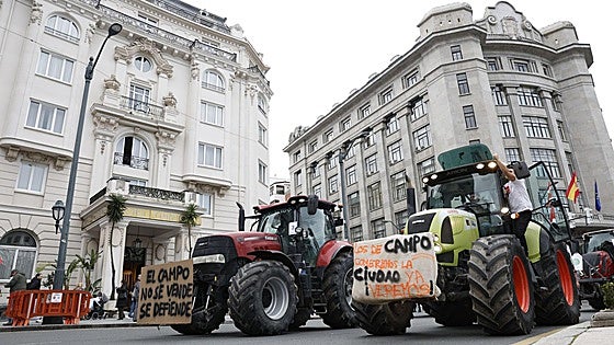 La protesta del campo suma 15.000 tractores contra Mercosur en toda España
