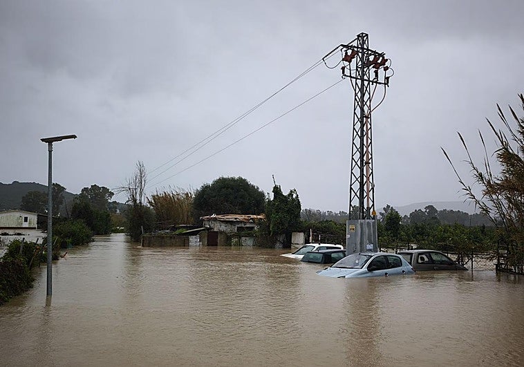 Andalucía retoma parcialmente las clases este jueves y Extremadura las suspende en el norte