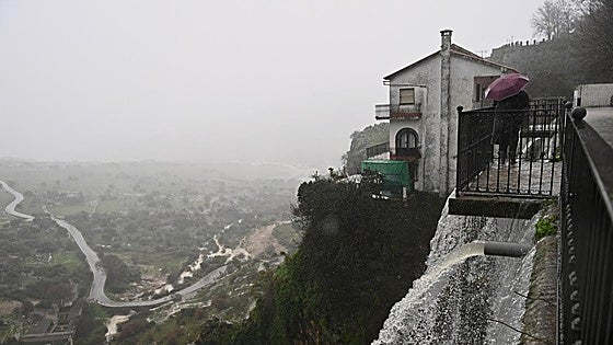 El temporal de lluvia obliga a evacuar a más 7.000 personas en Andalucía y otro millar en Extremadura