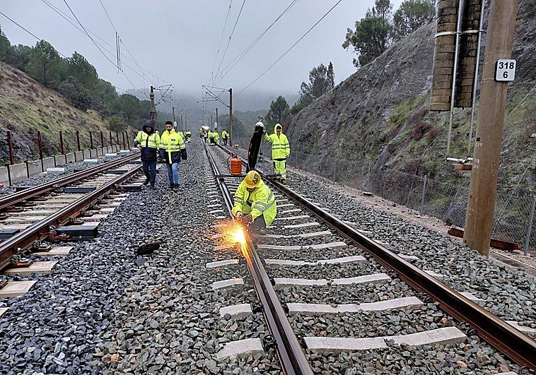 La reapertura de los trenes Madrid-Andalucía se vuelve a retrasar por el temporal