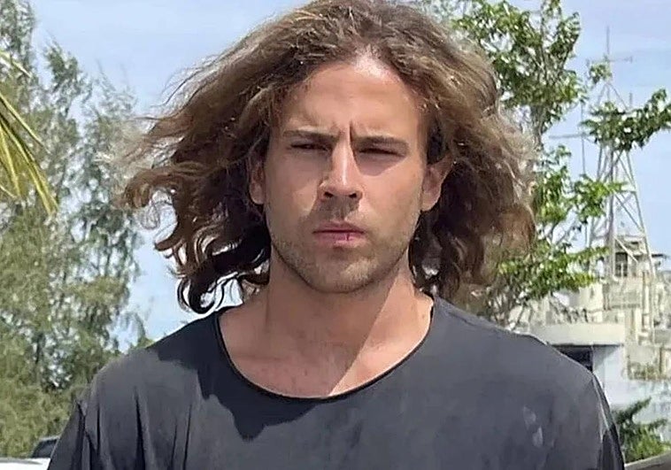 La madre de Daniel Sancho, «dolida por quedar al margen de su defensa», duda de los abogados