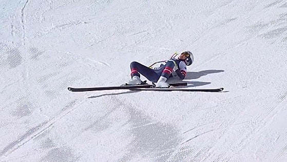 La leyenda del esquí Lindsey Vonn, evacuada en helicóptero y operada tras una grave caída