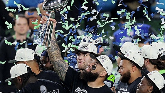 Seattle se venga de los Patriots en una oda a la defensa en la Super Bowl