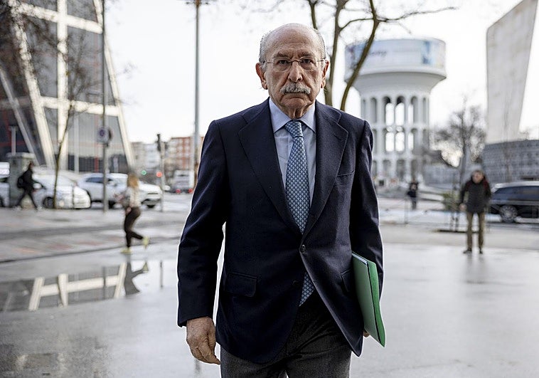 El empresario que reunió al fiscal Stampa con Leire Díez declara que quiso ayudarlo