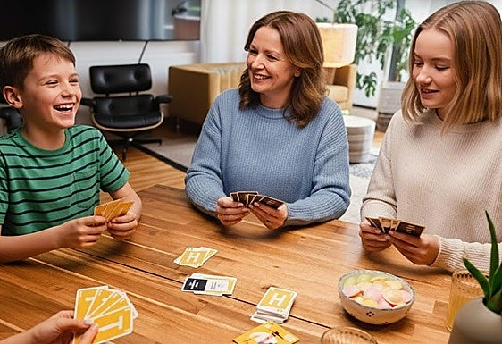Aporta diversión a tus sobremesas con amigos o familia con el QuickStop