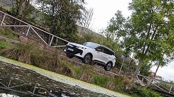 Ebro s700 PHEB: un SUV bien acabado y para todo uso