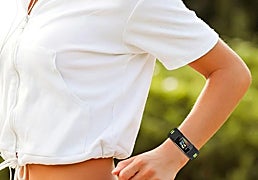 Cambia el aspecto de tu Fitbit Charge 6 con esta pulsera transpirable de silicona de repuesto