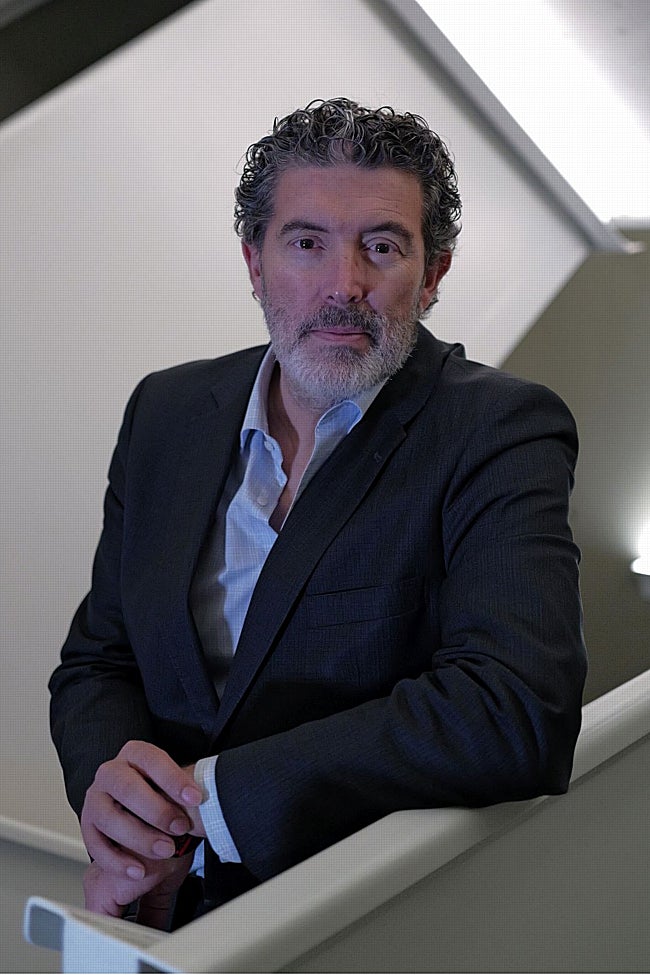 Julián Quirós.