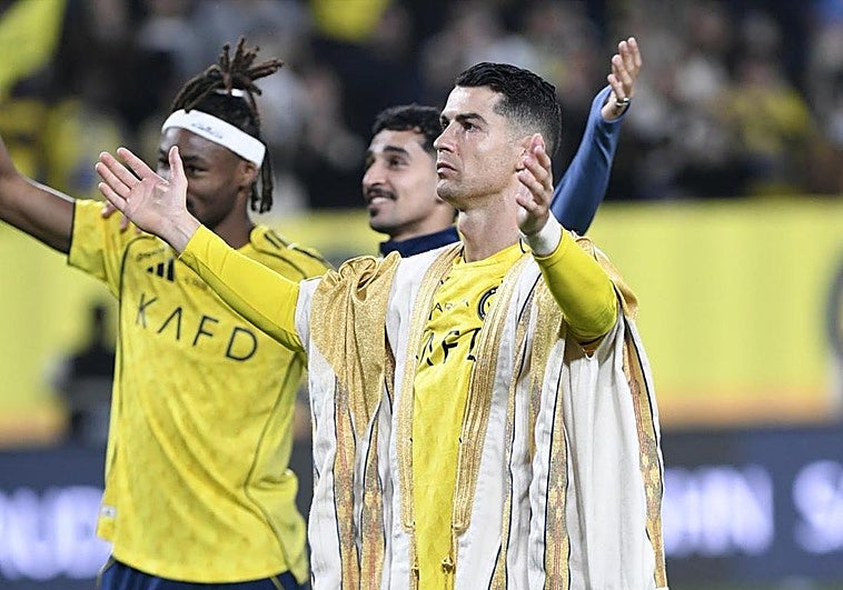 Cristiano firma la paz: «Pertenezco a Arabia Saudí»