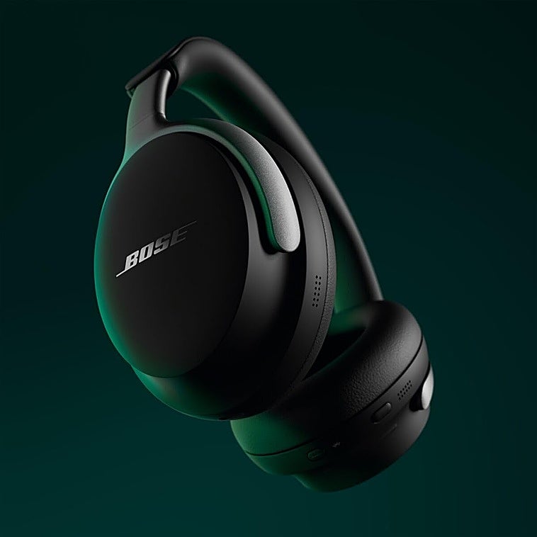 Despídete del ruido y sumérgete en sonido de calidad con los auriculares QuietComfort Ultra Bose