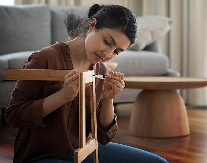 Kits de reparación de madera eliminan arañazos rápido y salvan tus muebles