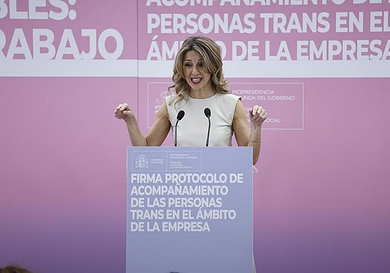 Díaz dará margen a los convenios colectivos para decidir qué pluses pueden absorberse con el salario mínimo