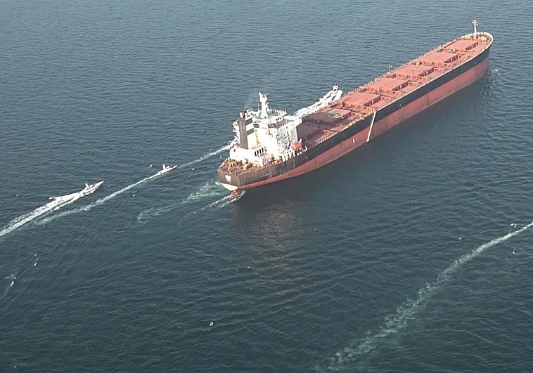La guerra en Irán pone en peligro el tránsito de petróleo por el estrecho de Ormuz